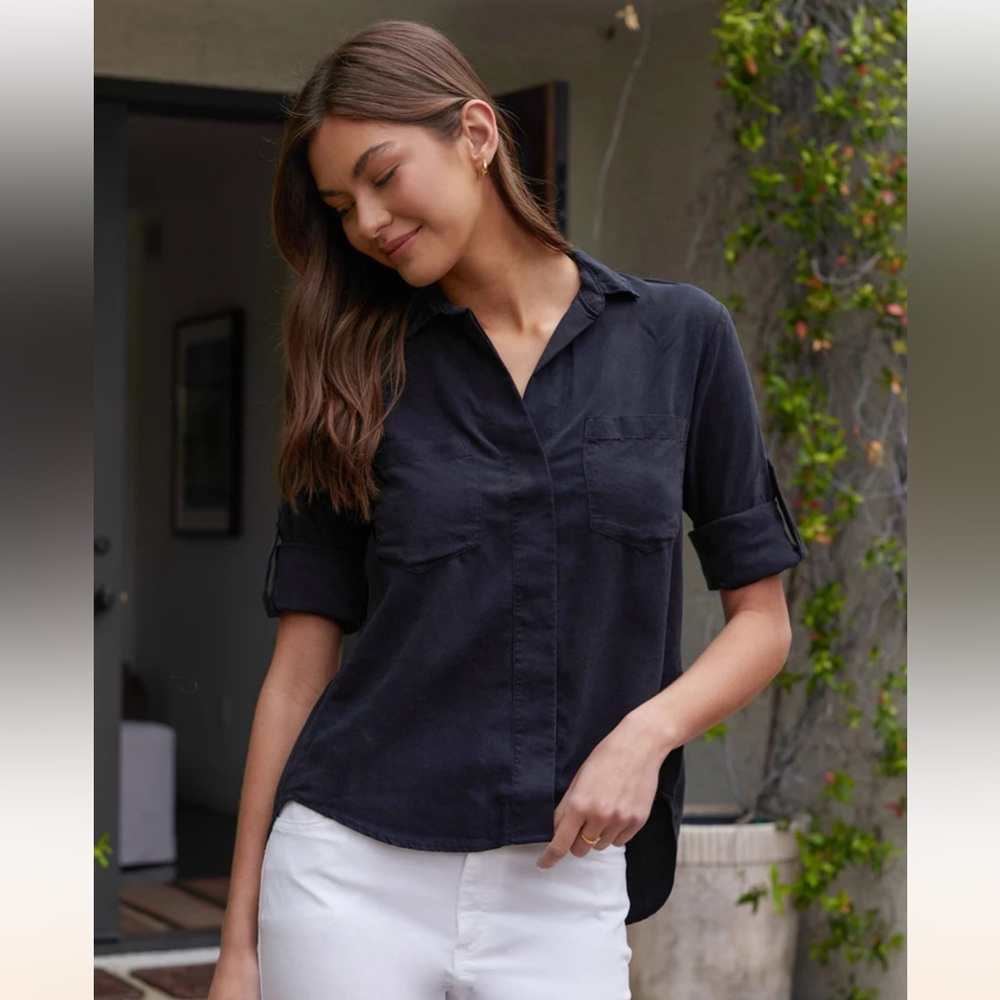 Bella Dahl Back Slit Button Down Roll Up Sleeve Top In Vintage Black Size S